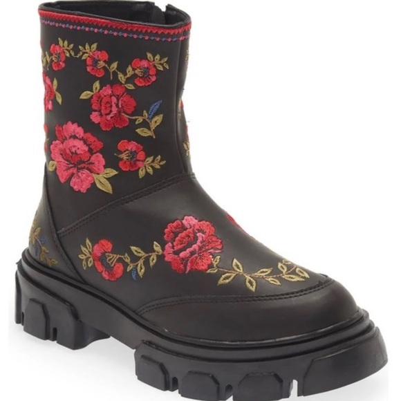 Farm Rio Embroidered Chelsea Boot - Picture 1 of 2